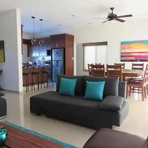 departamento-de-lujo-en-mazatlan.mazatlan-hotels.com/
